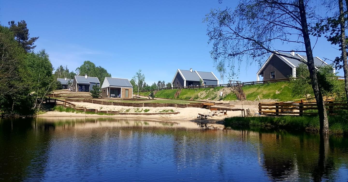 Osada Skoczkowo Domki Nad Jeziorem Z Prywatnymi Jacuzzi Kaszuby